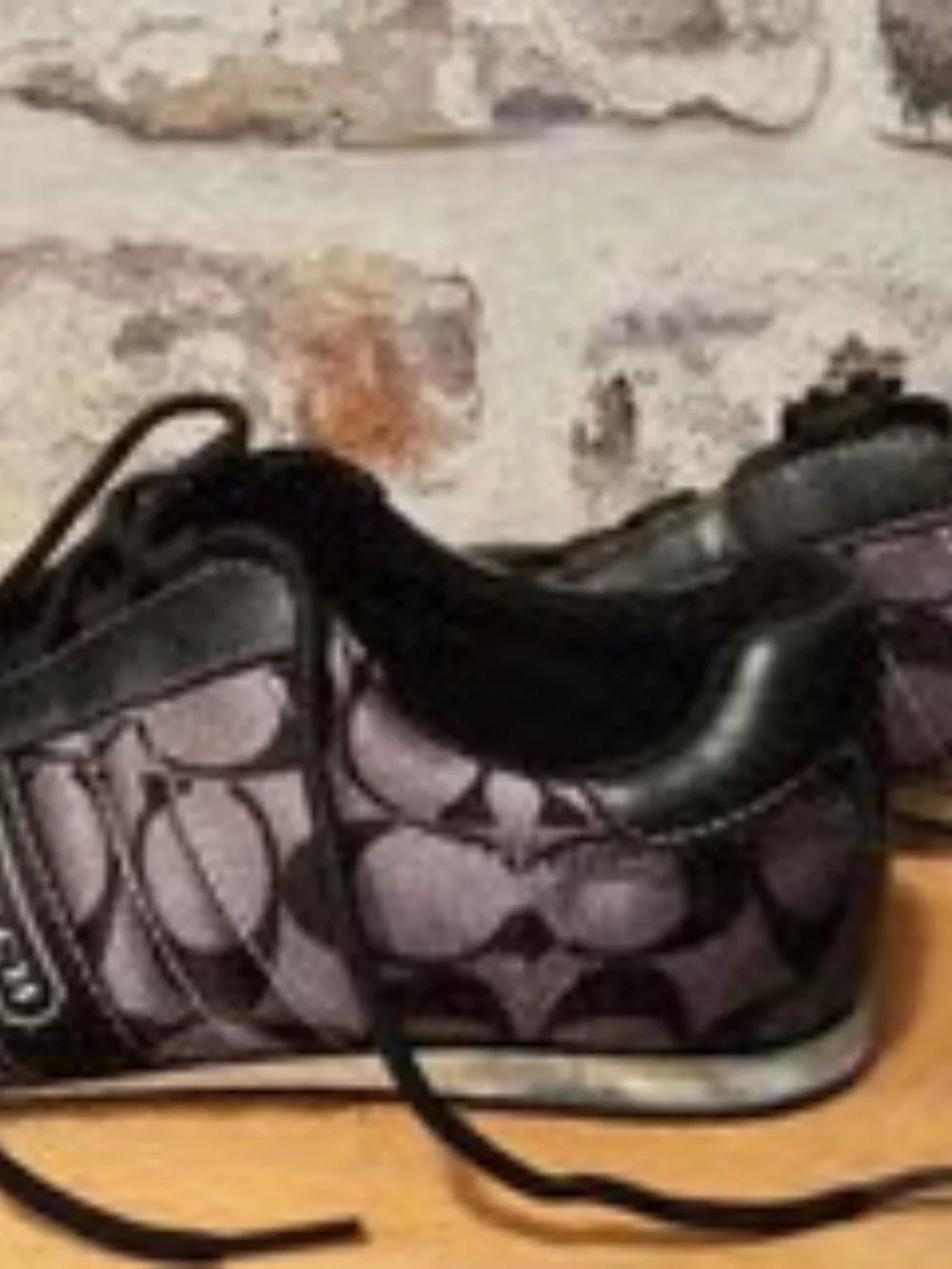 Coach Size 7 Kirby Shoes Black and grey/silver lot6529
